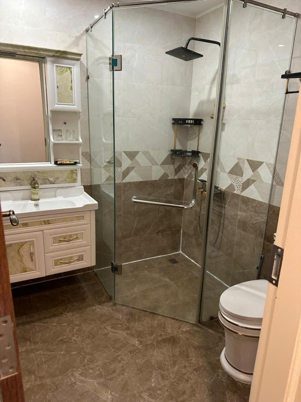 Royal Hotel & Apartment 다낭 외부 사진